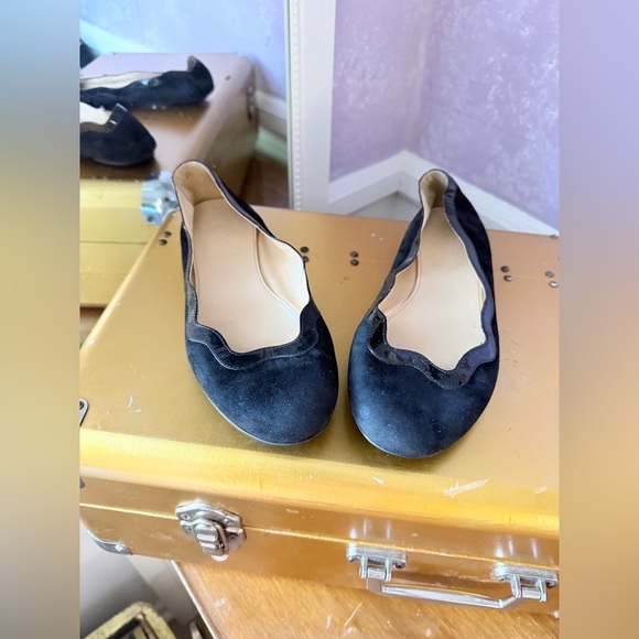 J. Crew Shoes - SZ 6 Classic J. Crew Black Suede Scallop-Edge Ballet Flats